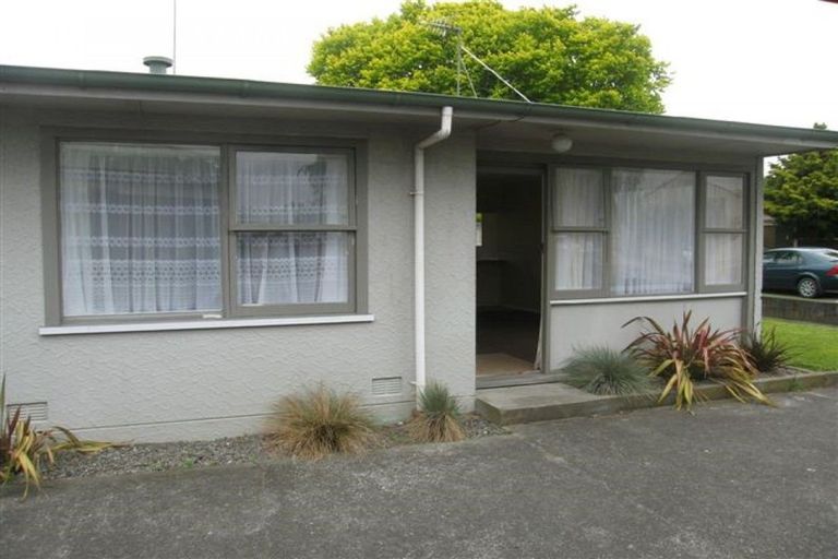 Photo of property in 5 Ranfurly Street, Hokowhitu, Palmerston North, 4410