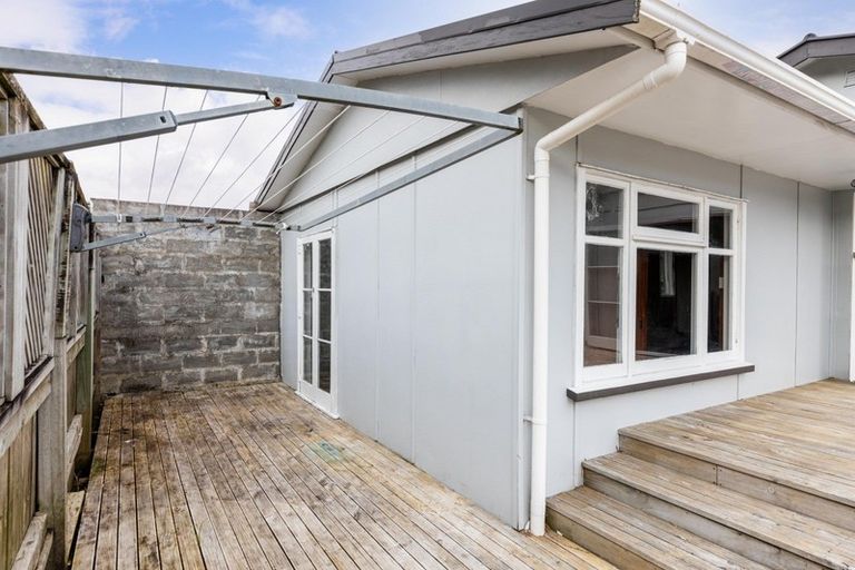 Photo of property in 7 Lorna Street, Lynmouth, New Plymouth, 4310