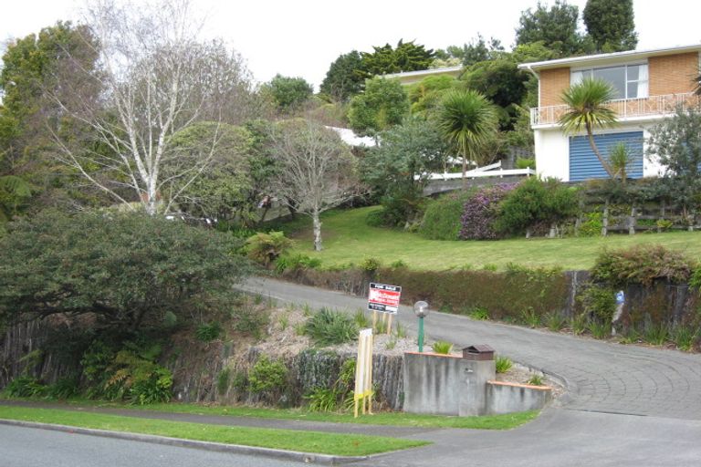 Photo of property in 1 Te Mara Place, Merrilands, New Plymouth, 4312