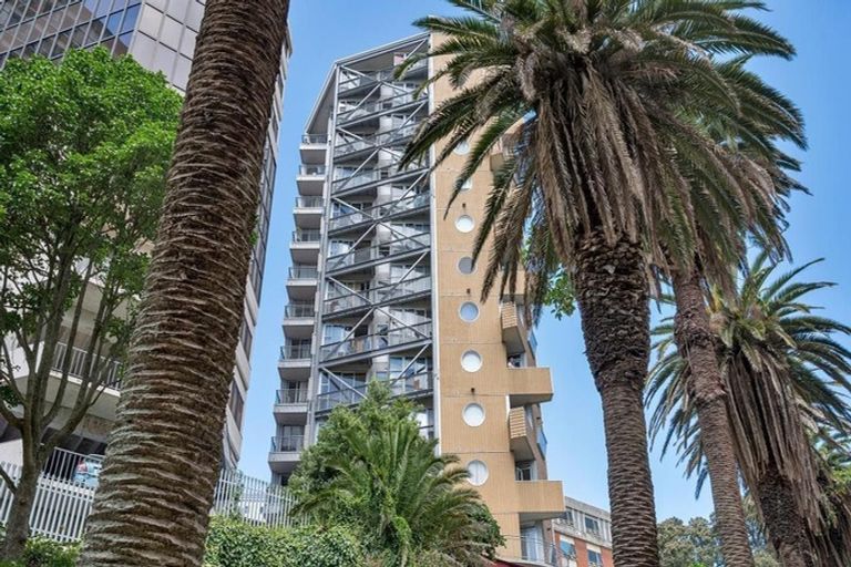Photo of property in Scotia Tower Apartments, 7e/8 Scotia Place, Auckland Central, Auckland, 1010