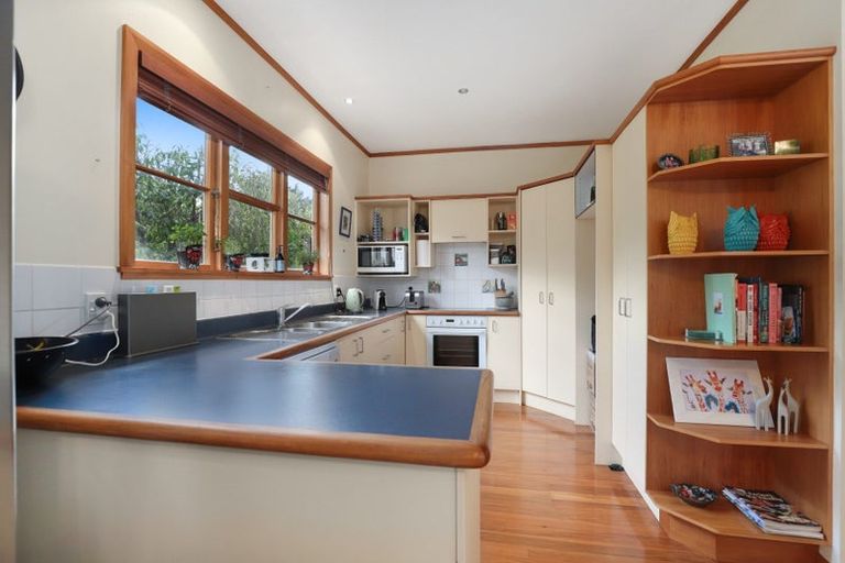 Photo of property in 1 Jellicoe Drive, Hamilton East, Hamilton, 3216