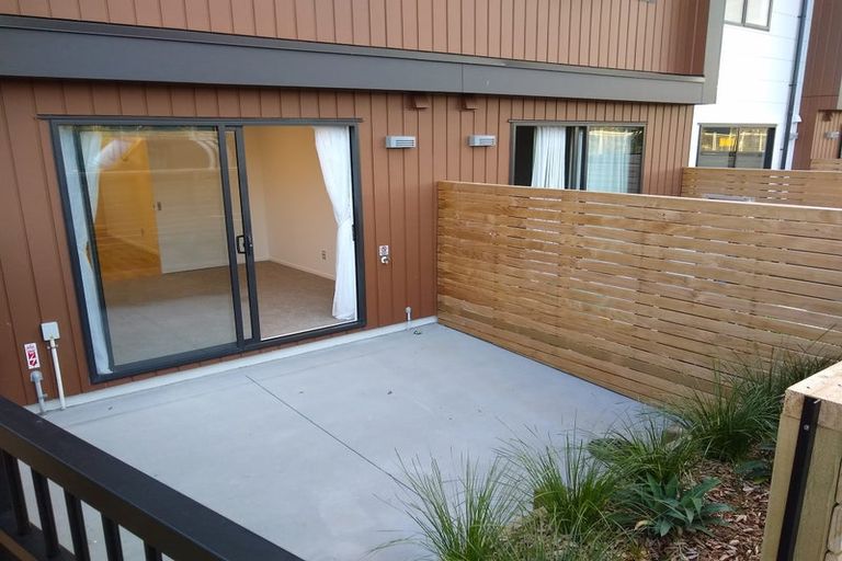 Photo of property in 35 Sun Orchid Avenue, Wiri, Auckland, 2104