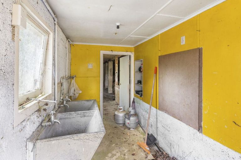 Photo of property in 19 Tui Terrace, Waipori Falls, Outram, 9073