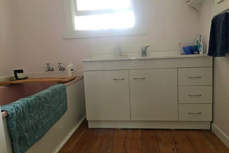 Photo of property in 3c Lindemann Road, Katikati, 3170