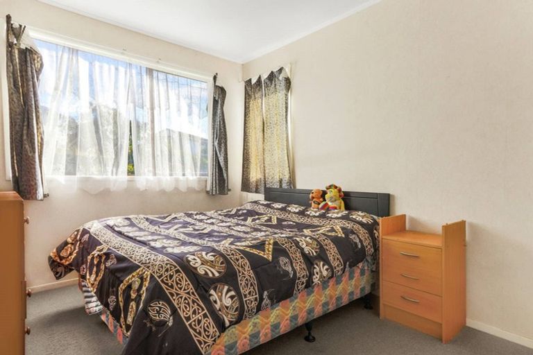 Photo of property in 9 Holborn Place, Papatoetoe, Auckland, 2025