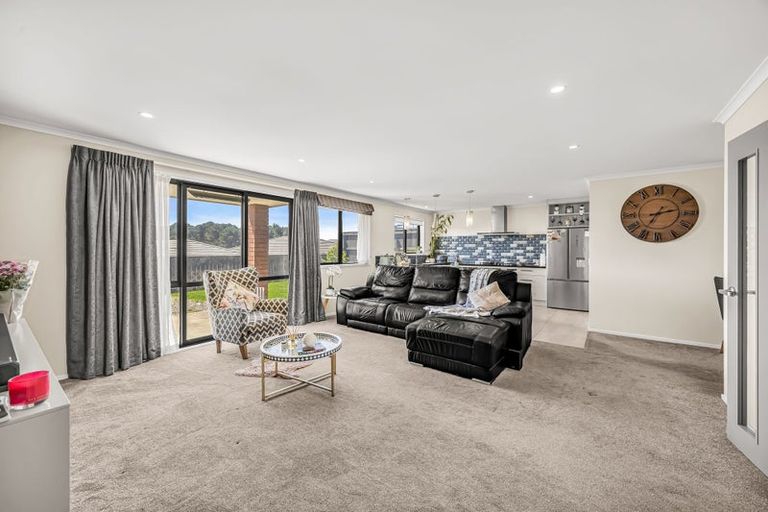 Photo of property in 29 Margaret Shields Avenue, Aotea, Porirua, 5024