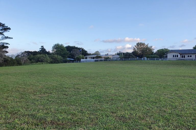 Photo of property in 5 Awatiro Drive, Kaukapakapa, 0871