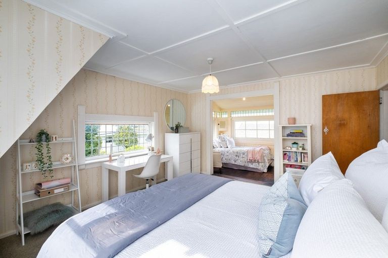 Photo of property in 12 Lighthouse Road, Bluff Hill, Napier, 4110