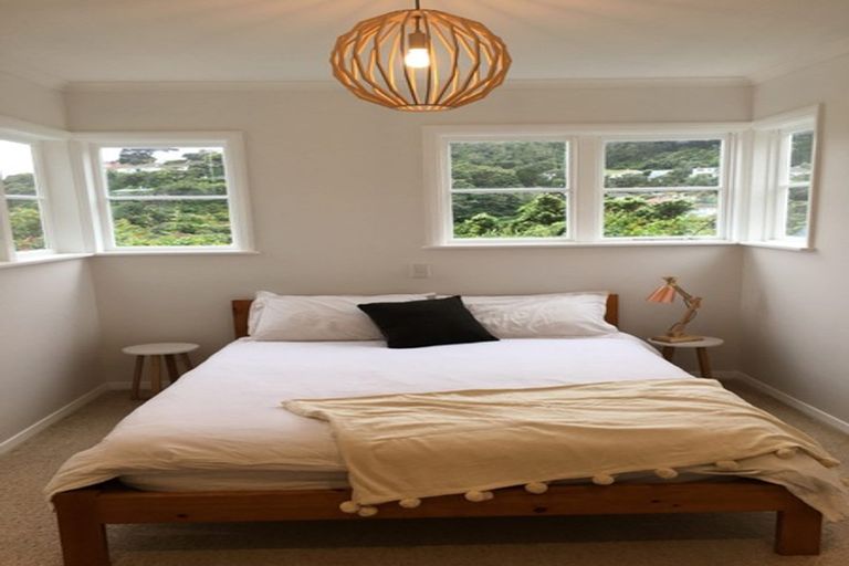 Photo of property in 14 Leveson Street, Strathmore Park, Wellington, 6022