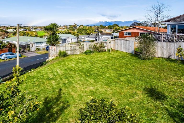 Photo of property in 180 Seaview Road, Westown, New Plymouth, 4310