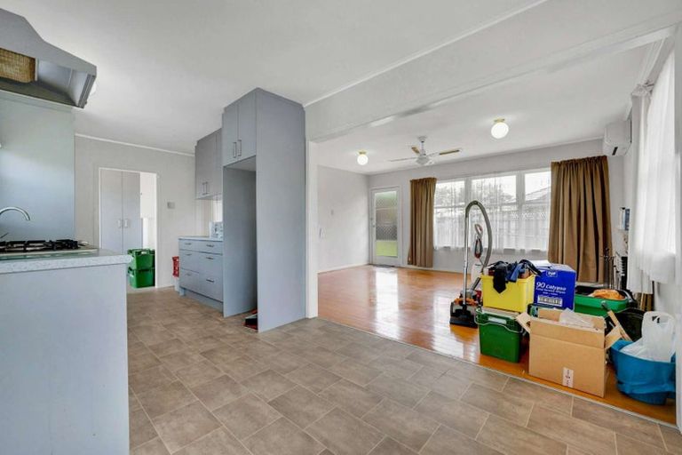 Photo of property in 27 Kairanga Street, Mangere East, Auckland, 2024