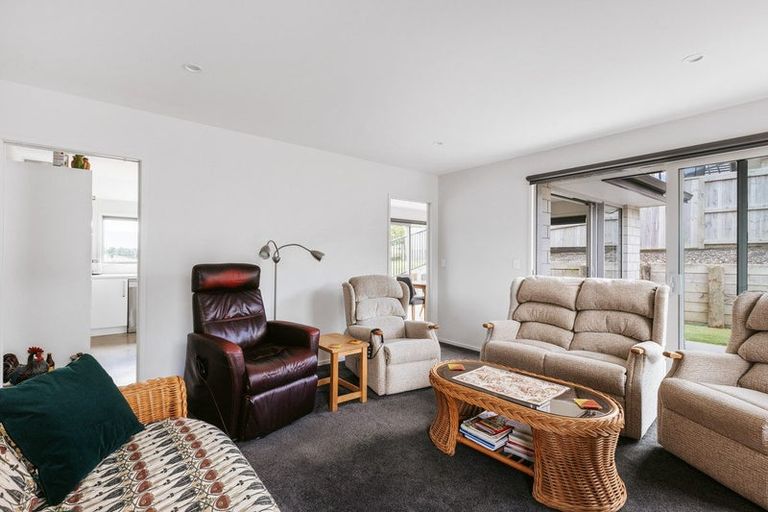 Photo of property in 14 Anglers Way, Omokoroa, 3114