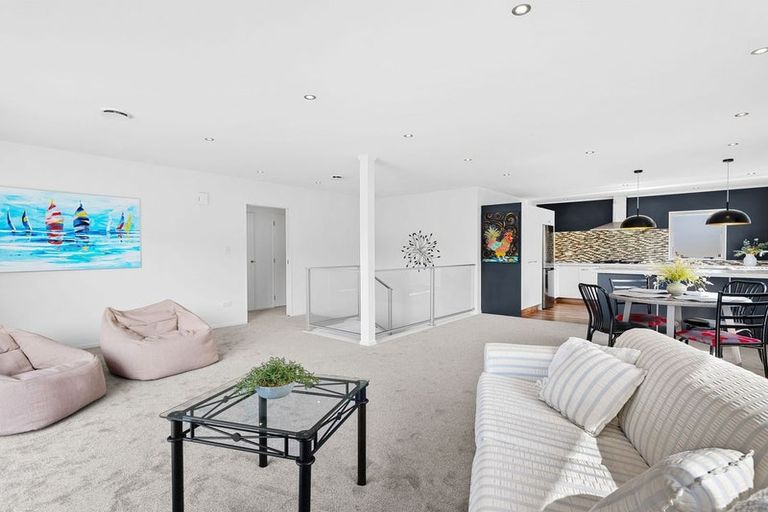 Photo of property in 29a Hatea Drive, Regent, Whangarei, 0112