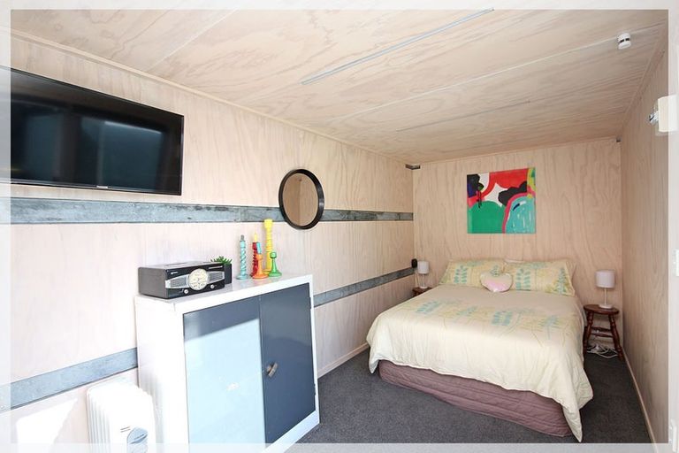 Photo of property in 11 Nelson Street, Foxton Beach, Foxton, 4815