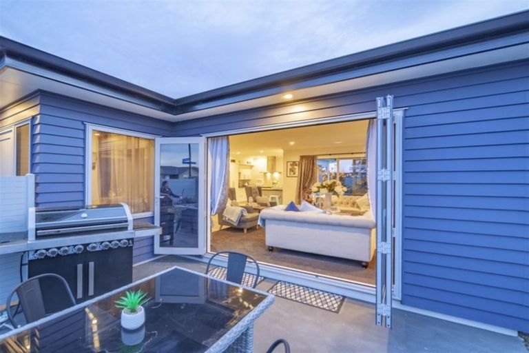 Photo of property in 43 Waimakariri Drive, Te Awa, Napier, 4110