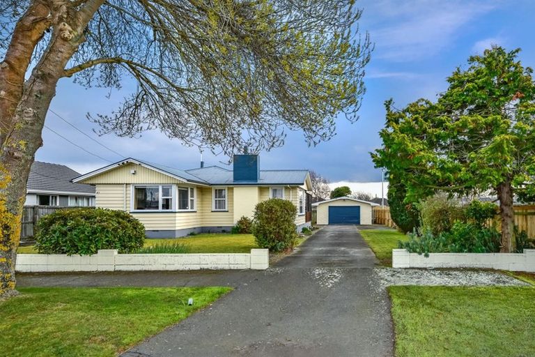 Photo of property in 47 Emlyn Place, Avondale, Christchurch, 8061