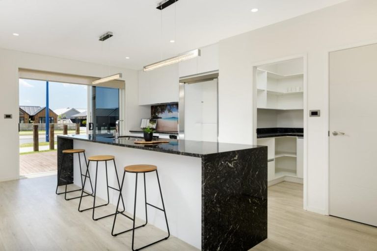 Photo of property in 1 Livingstone Drive, Papamoa Beach, Papamoa, 3118