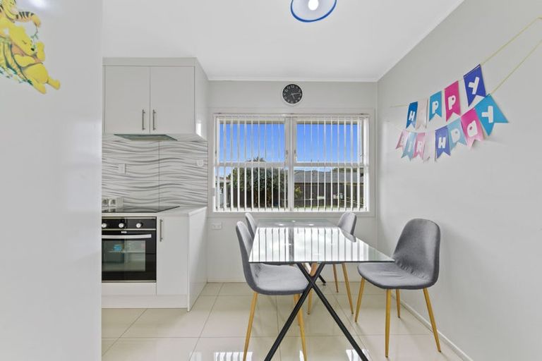 Photo of property in 19 Awatere Street, Clover Park, Auckland, 2023