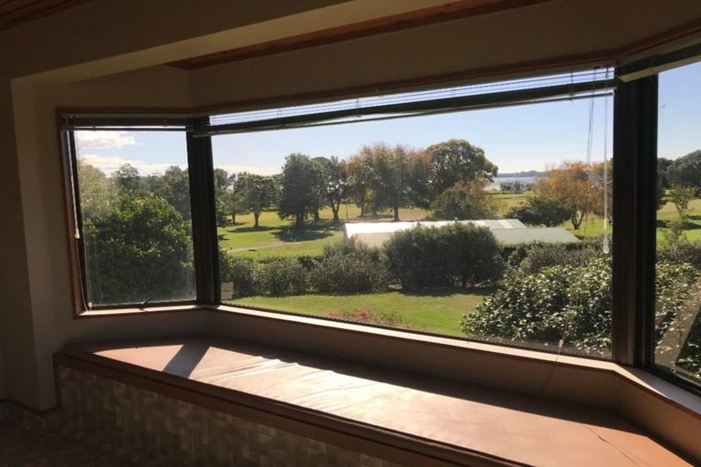 Photo of property in 61 Links View Drive, Omokoroa, 3114