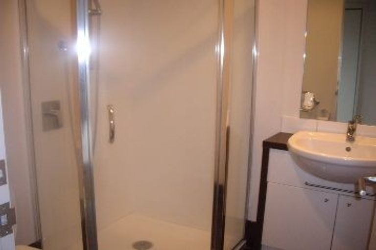 Photo of property in 2a/160 Symonds Street, Eden Terrace, Auckland, 1010