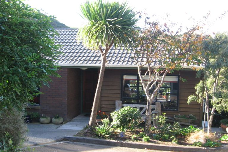 Photo of property in 5 Ashfield Grove, Churton Park, Wellington, 6037