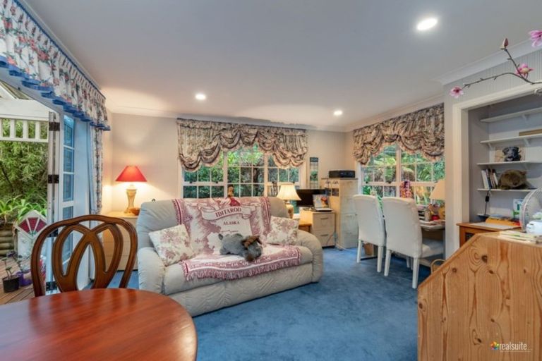 Photo of property in 68d Chatsworth Road, Silverstream, Upper Hutt, 5019