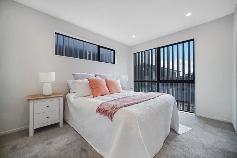 Photo of property in 59 Golf Road, New Lynn, Auckland, 0600