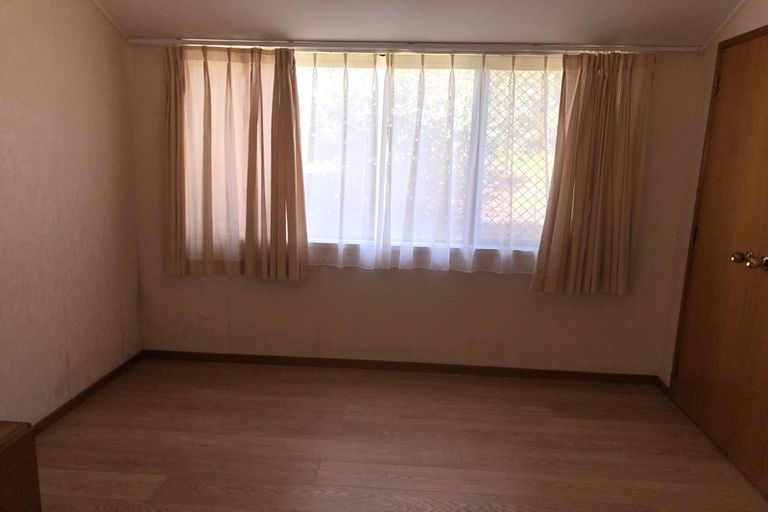 Photo of property in 50 Eugenia Rise, Totara Heights, Auckland, 2105