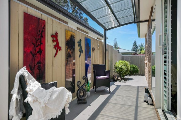 Photo of property in 39 Elizabeth Street, Orewa, 0931