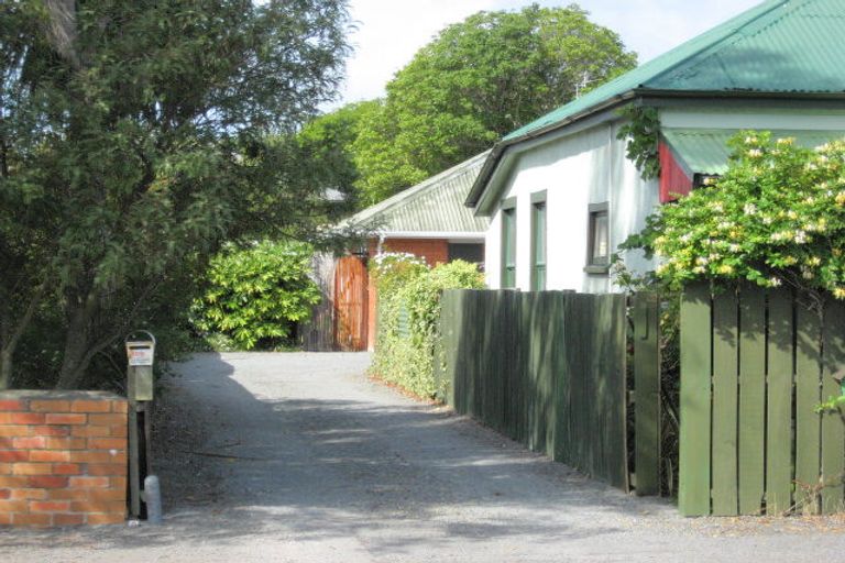 Photo of property in 2/28 Grafton Street, Waltham, Christchurch, 8011