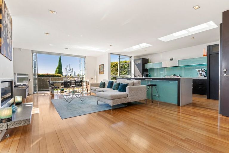 Photo of property in 14 Bradford Street, Parnell, Auckland, 1052