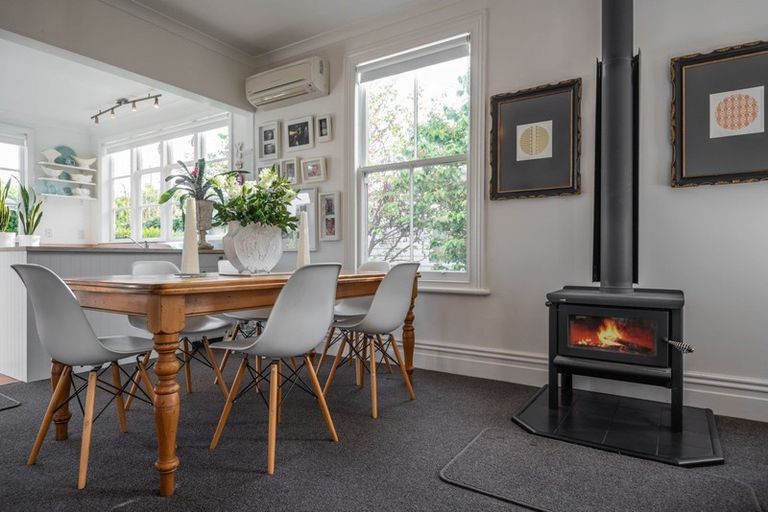 Photo of property in 81 Williams Street, Cambridge, 3434