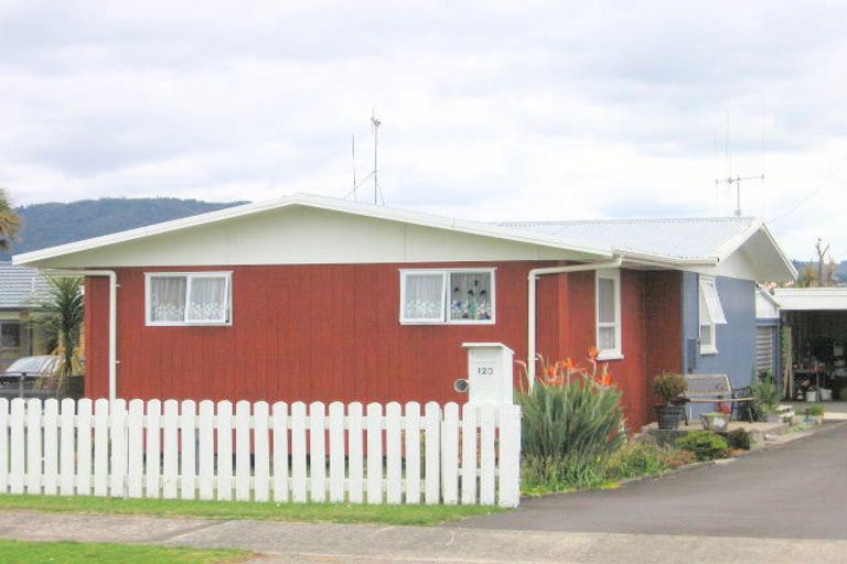 Photo of property in 120 Park Road, Katikati, 3129