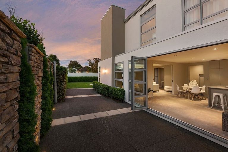 Photo of property in 72 Wai-iti Terrace, Bryndwr, Christchurch, 8052