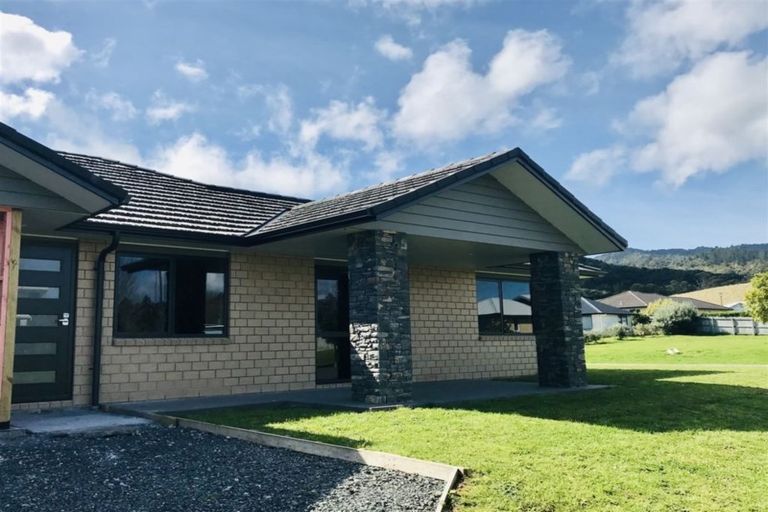 Photo of property in 24 Mary-ellen Place, Coromandel, 3506