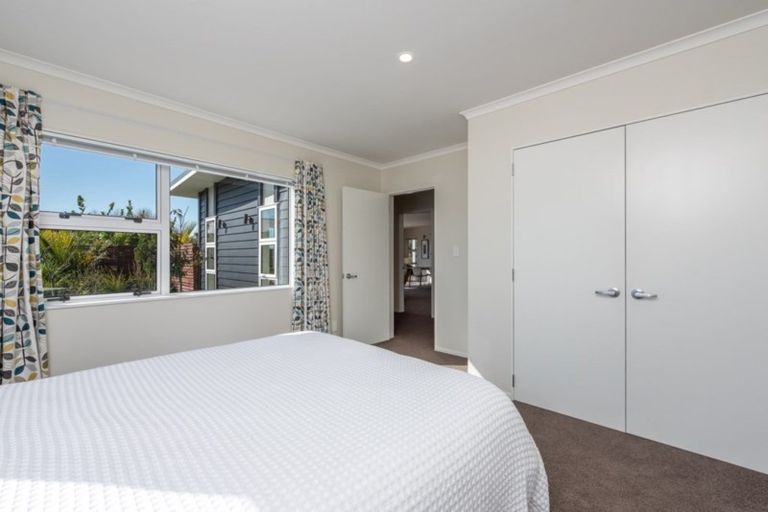 Photo of property in 10 Sue Avenue, Otaki, 5512