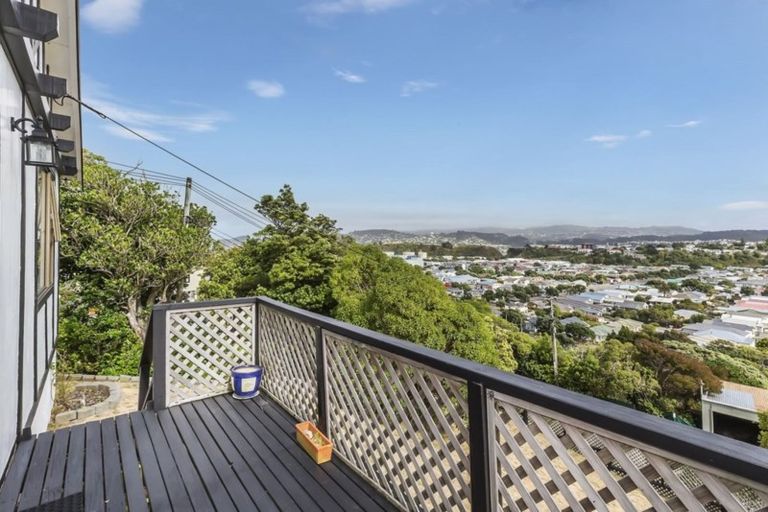 Photo of property in 29 Townsend Road, Miramar, Wellington, 6022