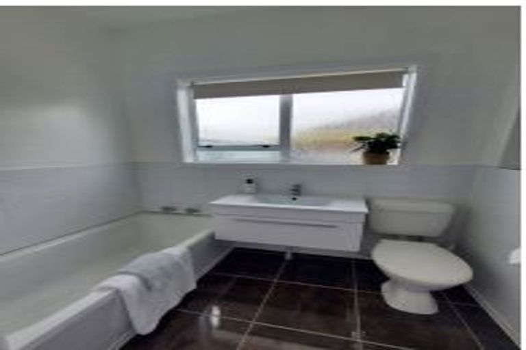 Photo of property in 129 Kerrs Road, Avonside, Christchurch, 8061