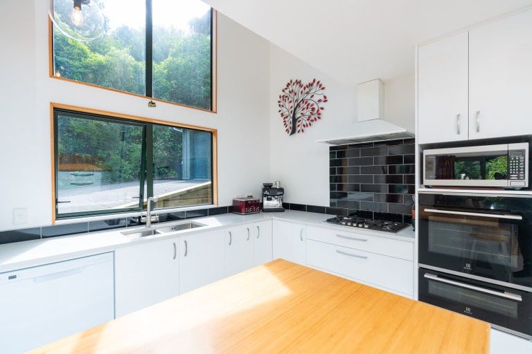 Photo of property in 101 Huia Street, Waikanae, 5391