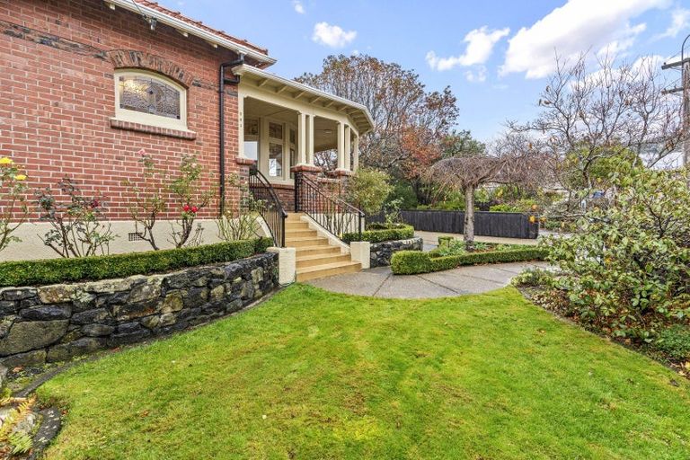 Photo of property in 241 Bay View Road, Saint Clair, Dunedin, 9012