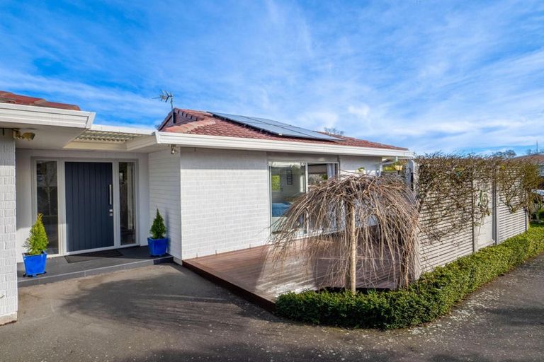 Photo of property in 3 Cam Place, Harewood, Christchurch, 8051