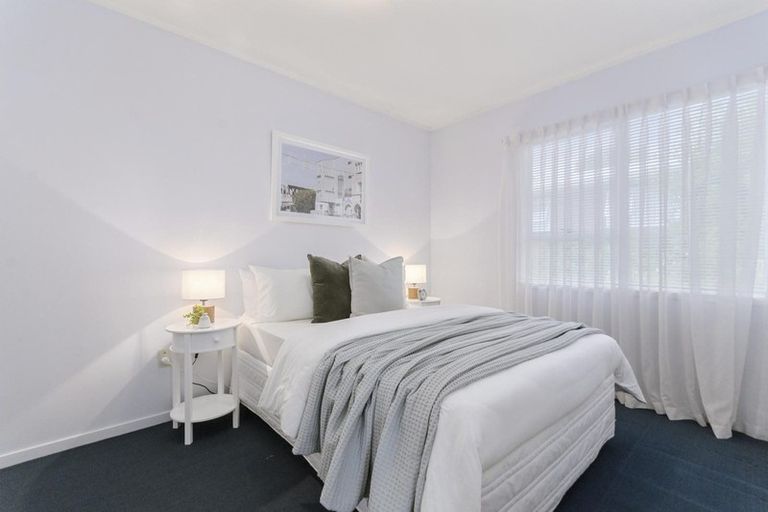 Photo of property in 1/42 Reynella Drive, Massey, Auckland, 0614