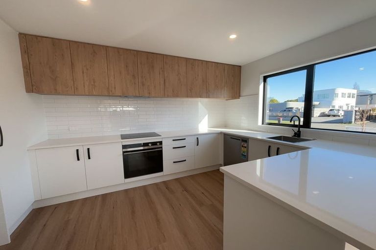 Photo of property in 1/106 Rattray Street, Riccarton, Christchurch, 8041