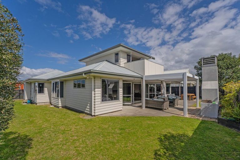 Photo of property in 126 Puka Crescent, Matarangi, Whitianga, 3592