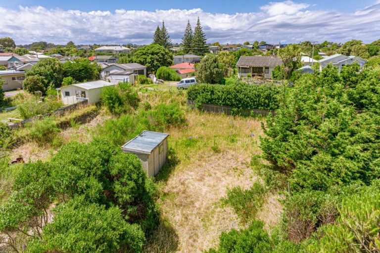 Photo of property in 60 Karaka Street, Castlecliff, Wanganui, 4501
