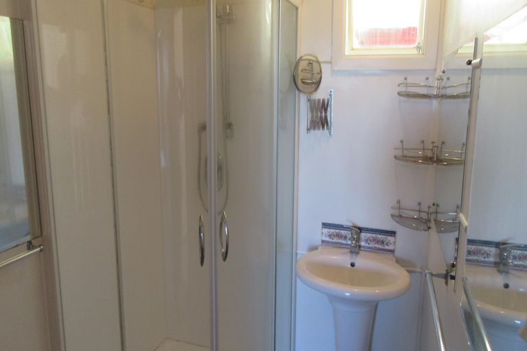 Photo of property in 16 Harris Street, Waimate, 7924