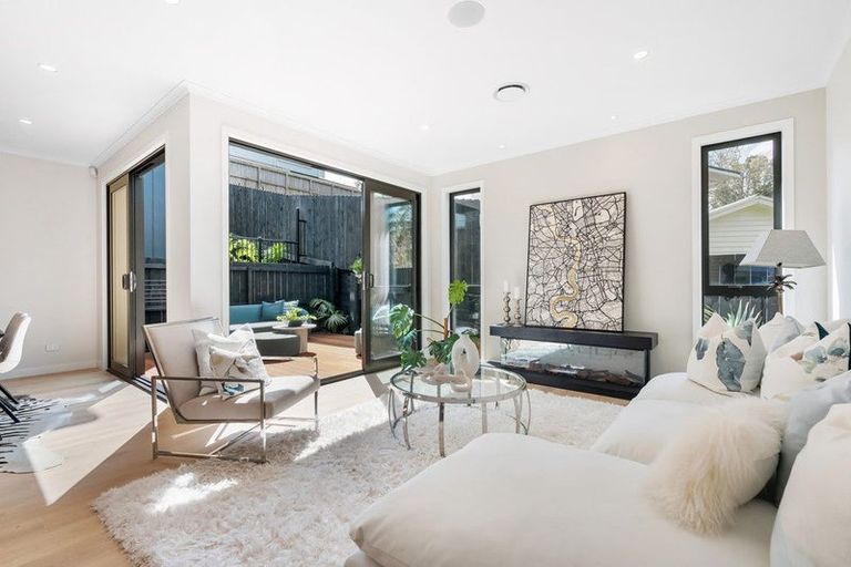 Photo of property in 2/42 Gordon Avenue, St Albans, Christchurch, 8014