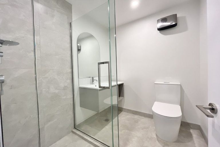 Photo of property in 1/2 Deloraine Street, Somerfield, Christchurch, 8024