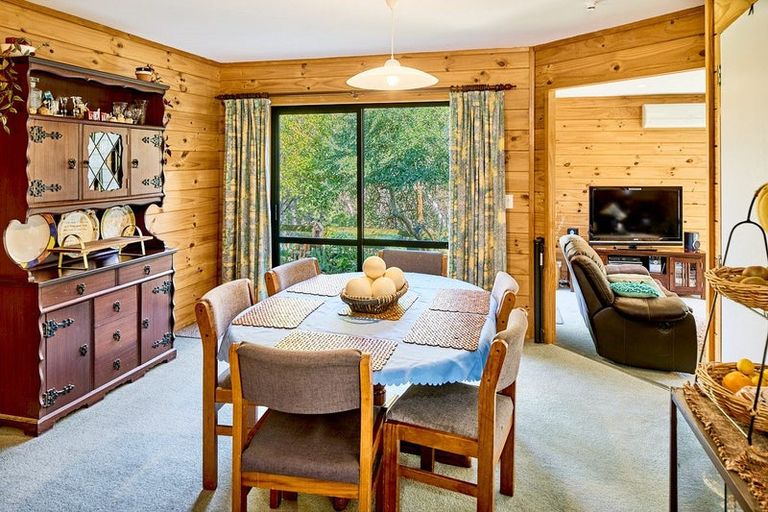 Photo of property in 1142 Moonshine Road, Judgeford, Porirua, 5381