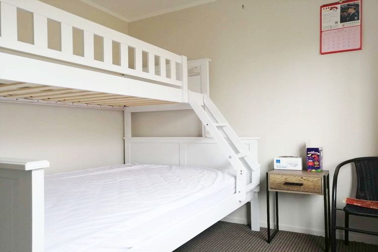 Photo of property in 1/30 Houston Place, Bayview, Auckland, 0629